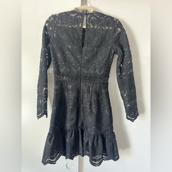 Two sisters black lace dress - Picture 3 of 4